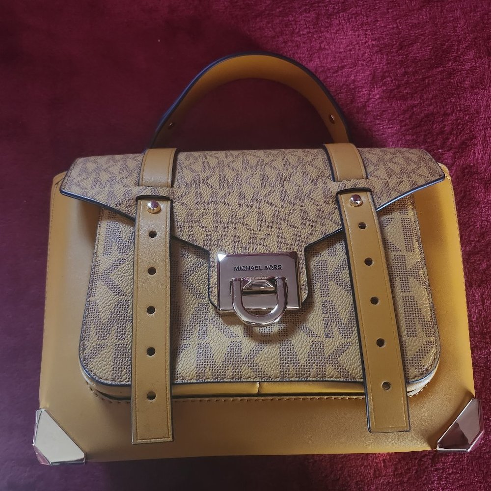 Michael Kors Manhattan Satchel